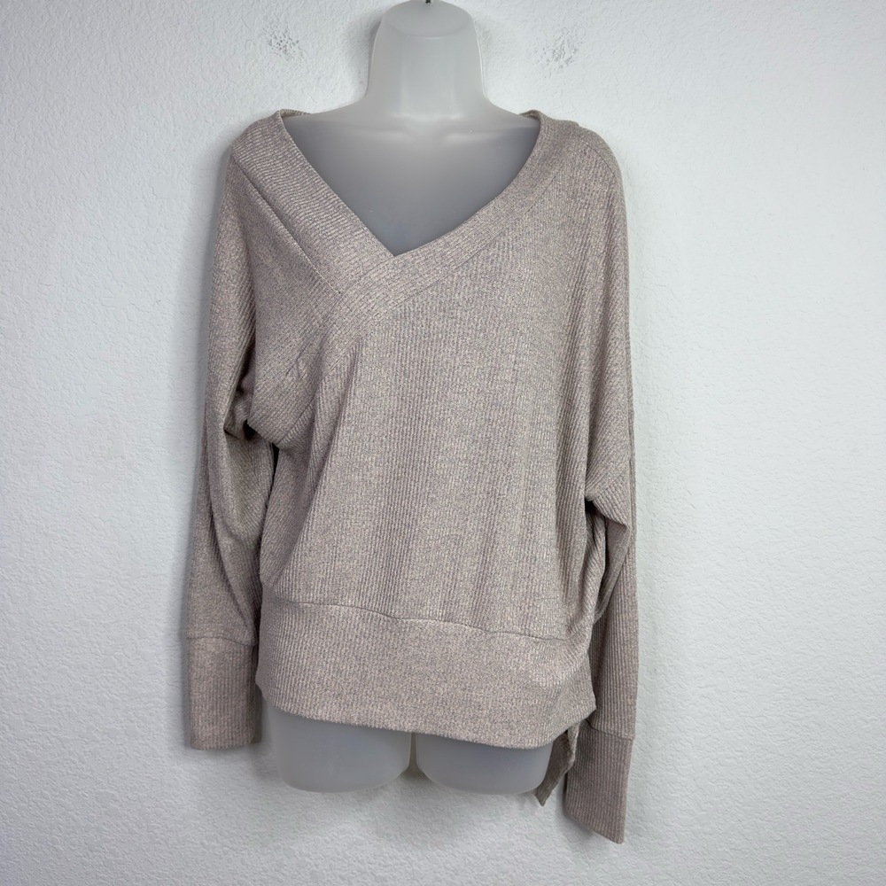 Stella & Dot Sweater Womens M‎ Beige Long Sleeve Asymmetrical Neutral Minimalist